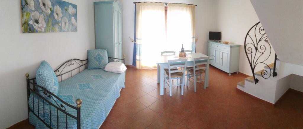 Il Borgo Di Punta Marana Apartment Golfo Aranci Exterior photo
